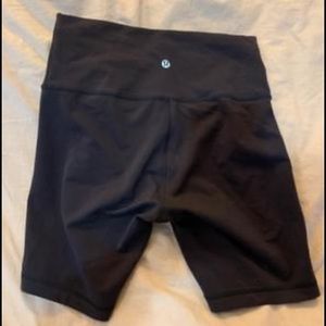 Lululemon Wunder Train 8” shorts